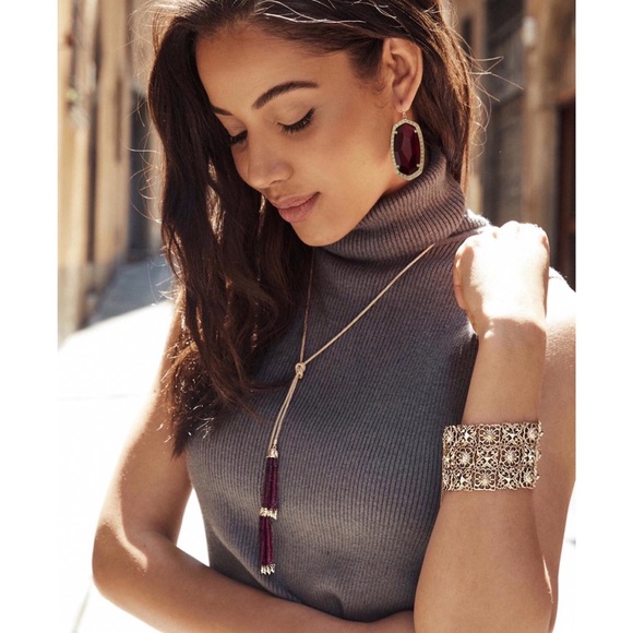 Kendra Scott Annora Lariat Necklace in Red Garnet - Picture 4 of 6